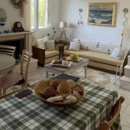 Casa Mama